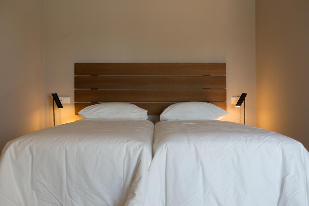 Chacon Apartments & Suites Εστεπόνα Εξωτερικό φωτογραφία