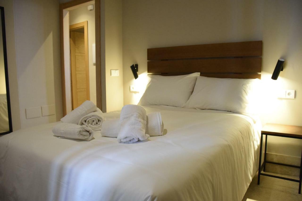 Chacon Apartments & Suites Εστεπόνα Εξωτερικό φωτογραφία
