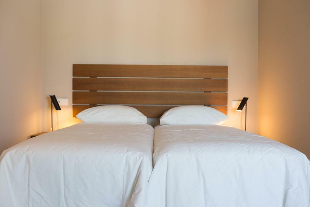 Chacon Apartments & Suites Εστεπόνα Εξωτερικό φωτογραφία