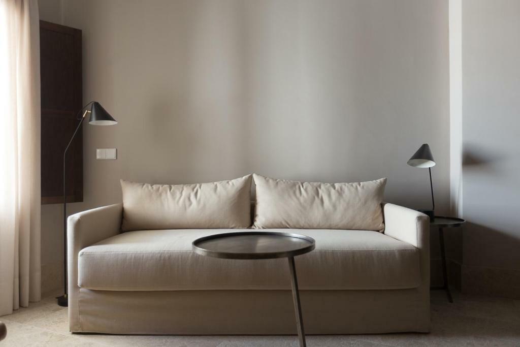 Chacon Apartments & Suites Εστεπόνα Εξωτερικό φωτογραφία