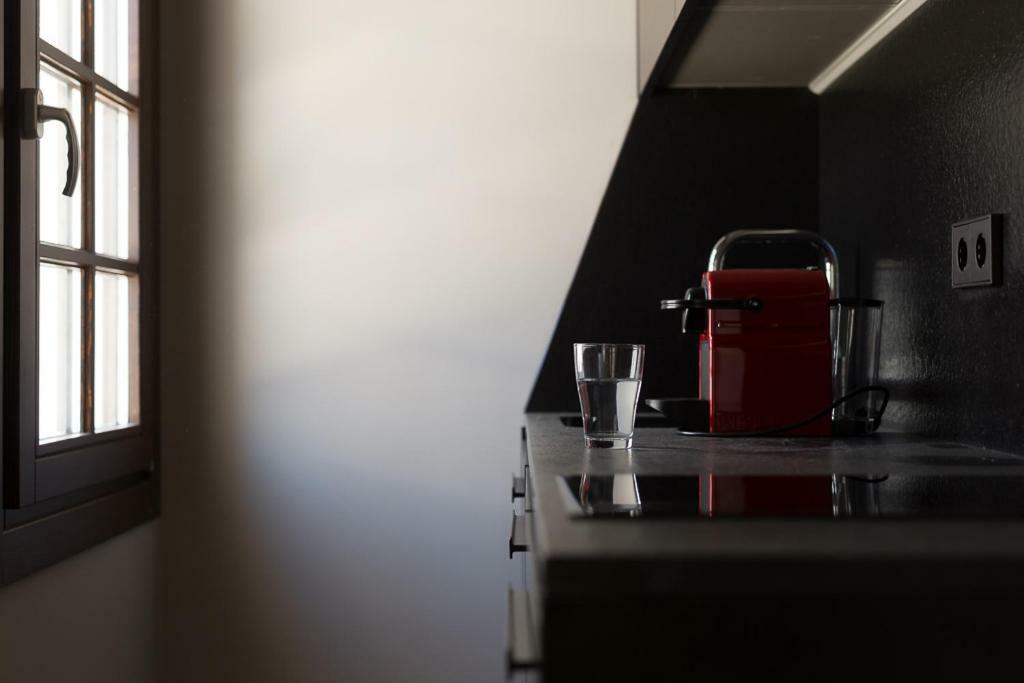 Chacon Apartments & Suites Εστεπόνα Εξωτερικό φωτογραφία