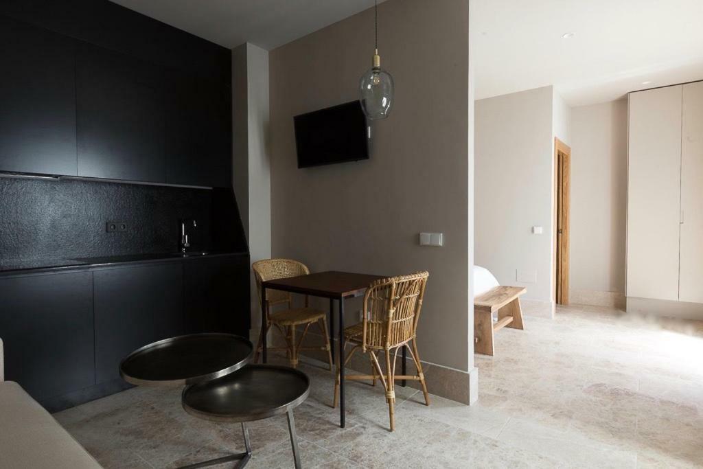 Chacon Apartments & Suites Εστεπόνα Εξωτερικό φωτογραφία