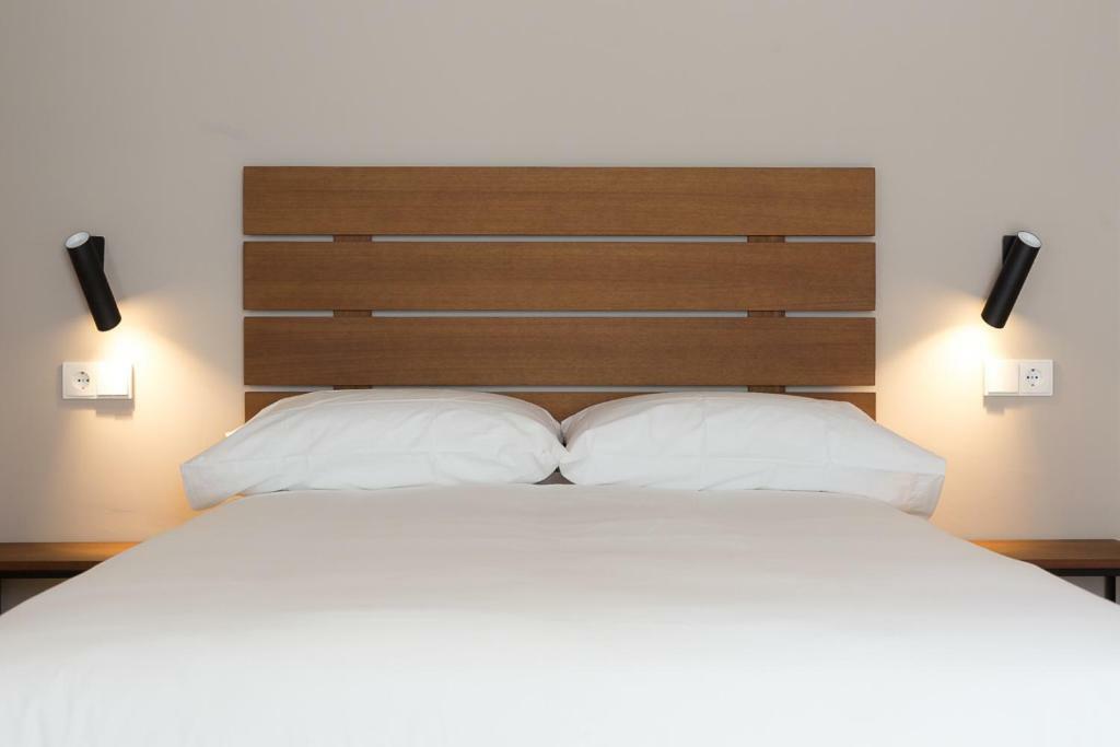 Chacon Apartments & Suites Εστεπόνα Εξωτερικό φωτογραφία