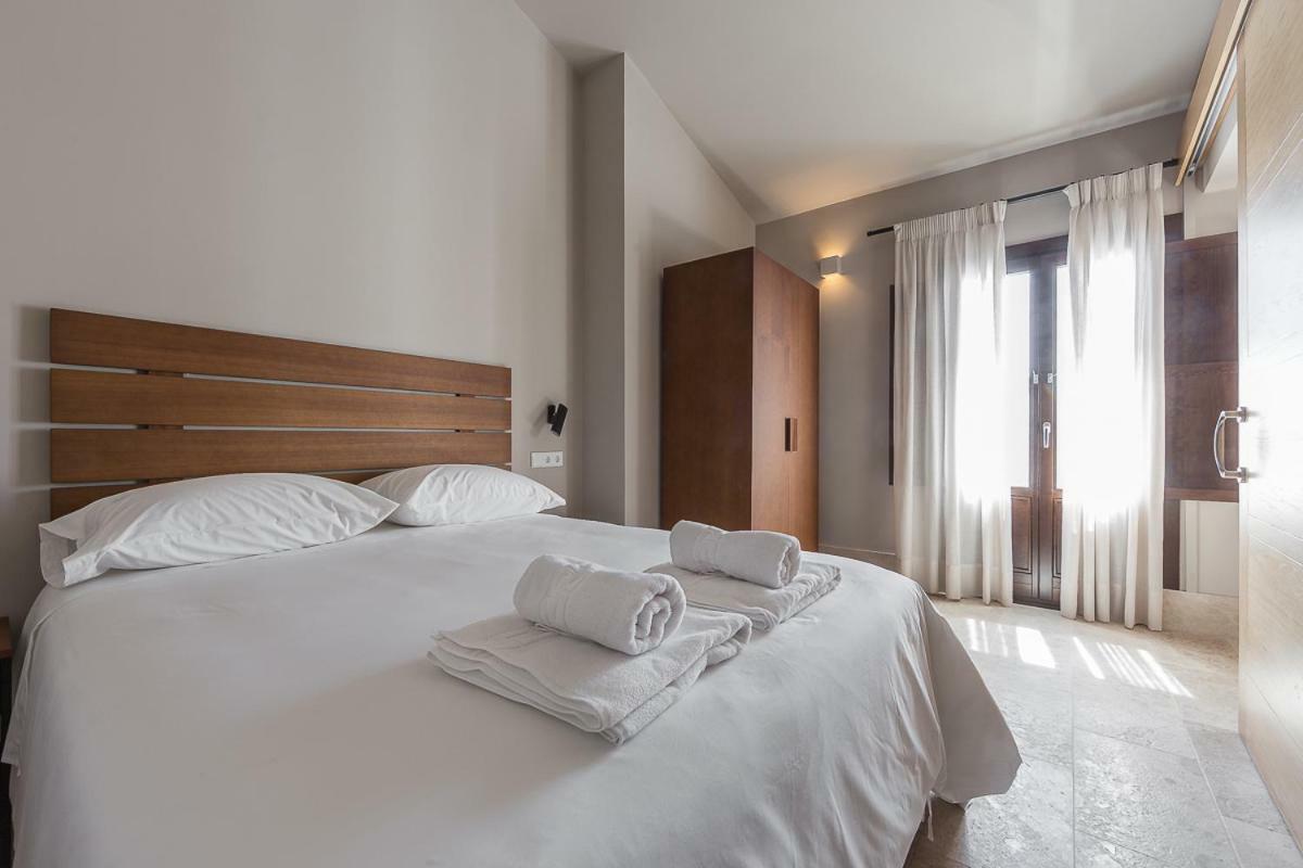 Chacon Apartments & Suites Εστεπόνα Εξωτερικό φωτογραφία